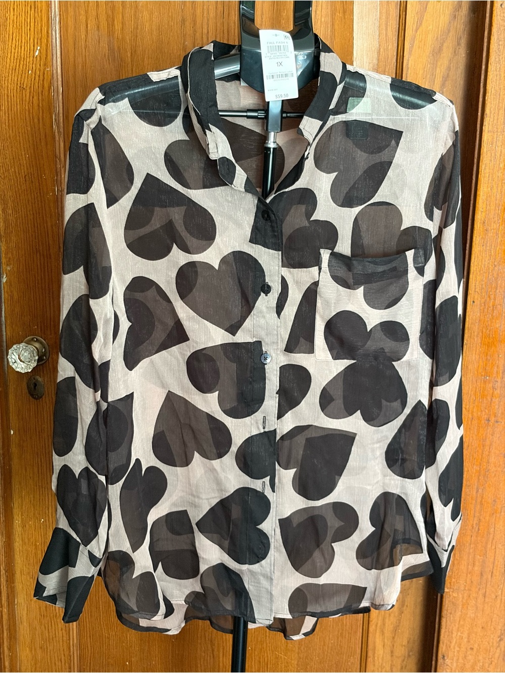 NWT Fall Fashion 1X Black Heart Print Sheer Button Up Blouse Oversized